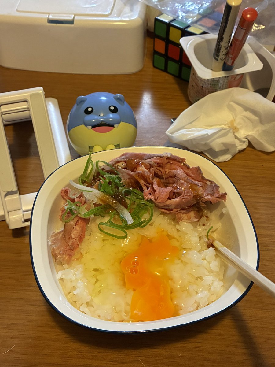 pantunirisu's tweet photo. 照黄金飯 https://t.co/aTb6BDZuH9