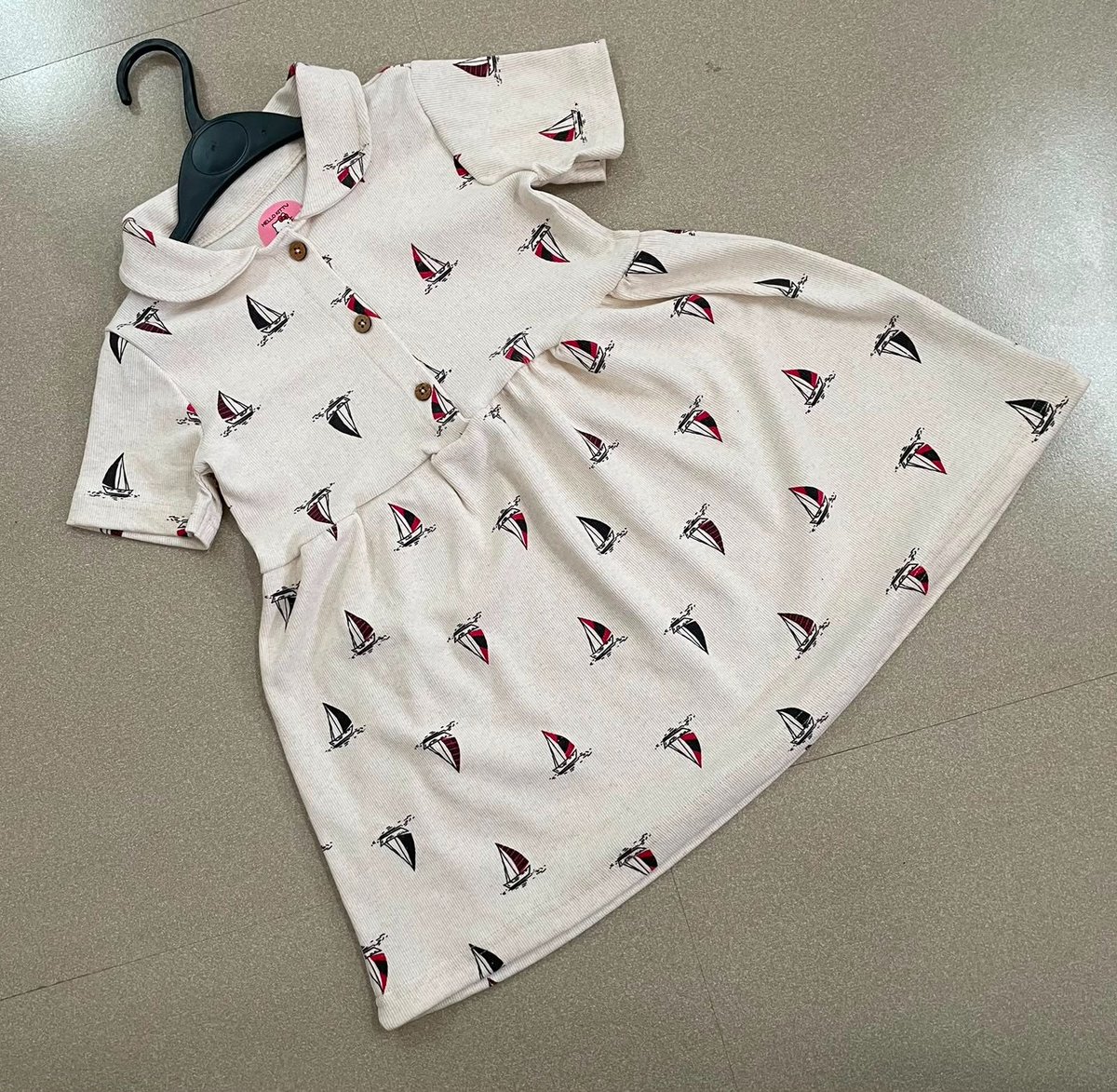 ShanthiSekarp's tweet photo. Style : Girls Fancy Collar Premium Quality Frock neck button 

Brand  : *HELLO KITTY*

Size  : 2/3,3/4,4/5,5/6,7/8 yrs 

Fabric  : Lycra Durby,Dorio

Price  : *Rs.195+$*

Moq  : 2 pcs https://t.co/g8U1Rqr3If