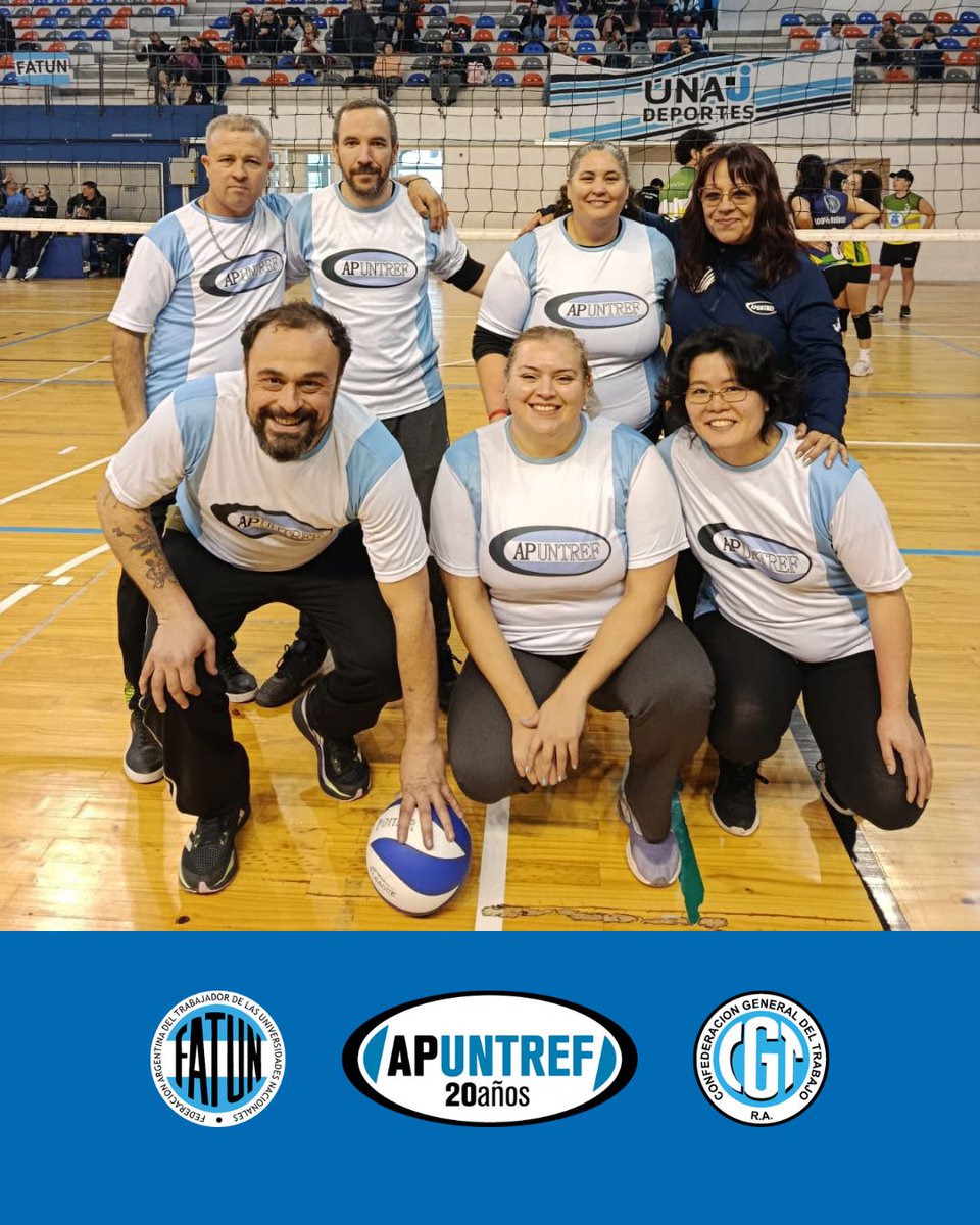 APUNTREF's tweet photo. El sábado 11 de julio, en la Sede de Villa Lynch, se llevó a cabo otra Superfecha de Deporte Universitario. Organizada por FeDUA y Extensión Universitaria de UNTREF, participaron en Vóley Mixto y Futsal Masculino, trabajadorxs Nodocentes de ATUNAJ (Florencio Varela) y APUNTREF. https://t.co/3mrJxuzwSA
