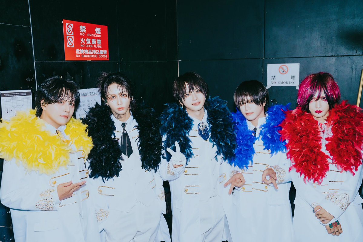 zerohz_official's tweet photo. ━━━━━━━━━━━━
2026.7.14 HOLIDAY SHINJUKU
ZEROHZ presents
limited LIVE-2026-「東京」
-蜃気楼-
━━━━━━━━━━━━
Thank you Team ZEROHZ!!
💛🖤💙💜❤️

NEXT LIVE▷▷
07/24(Fri)
HOLIDAY SHINJUKU
https://t.co/XoeXkLcVal

Photo by @sskami_
#ゼロヘルツ https://t.co/XXIVAkBM6h