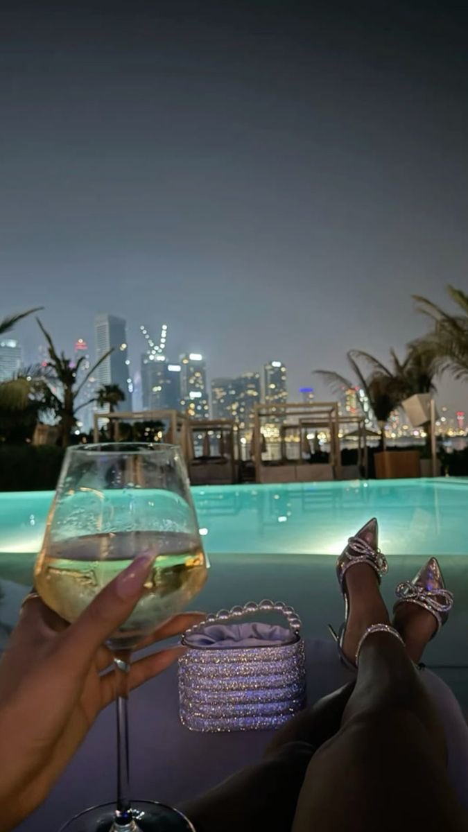 ceelasylviaa's tweet photo. I'm creating the life of my dreams https://t.co/qfObLox7wI