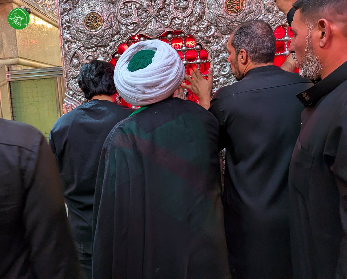 SZakzakyOffice's tweet photo. Leader Sheikh Ibraheem Zakzaky (H) visited the shrines of Imam Hussain (AS) and Sayyid Abul Fadl al-Abbas (AS) in Karbala earlier today, Tuesday, 29 Muharram 1448 AH. https://t.co/RalD1RJF2y