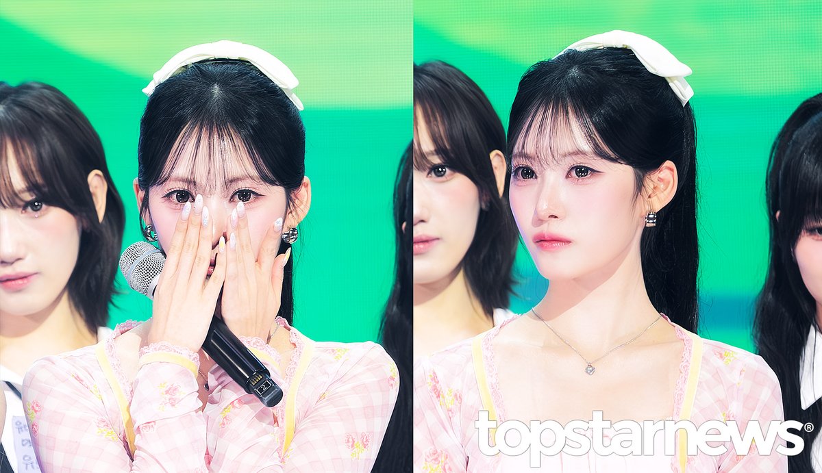 TSN_PHOTO's tweet photo. [HD포토] 리센느 리브, ‘얼굴을 가린 이유는…초미녀의 눈물에 모두가 반할까봐’ (더쇼) #더쇼 #TheShow #프리뷰 #리센느 #리브 https://t.co/bAA1FtXVlw <- Original Photo https://t.co/vh3oSLqqNL