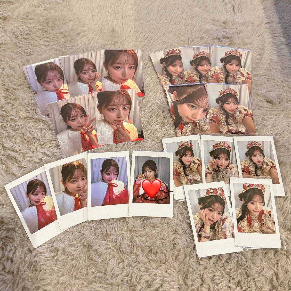 a_a0611's tweet photo. オン特届いた❣️
今回もビンゴだけだったけど
サイン入りチェキGET🫣🎀🤍
にゃんこPPERポーズ🐾で嬉しい🥹🫶
全部かわいくて幸せ,,ᴗ  ̫ ᴗ,,♡
#月足天音 https://t.co/SmadU6LACw