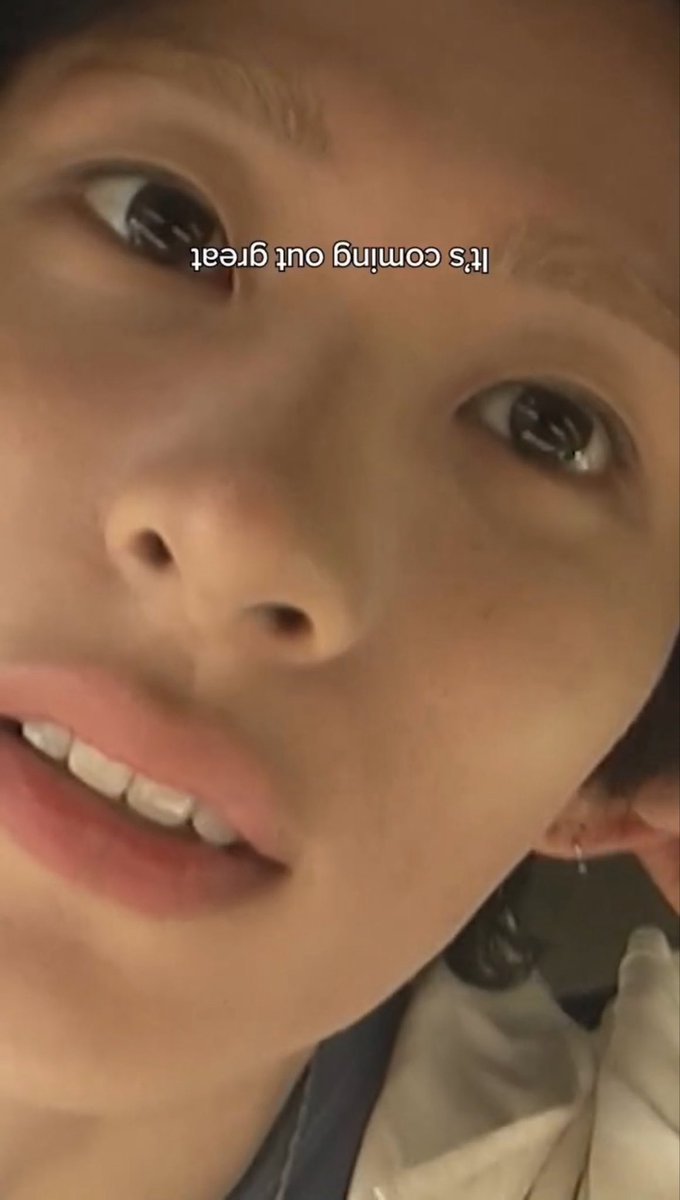syongtoner's tweet photo. he has the round teeth of a friendly herbivore dino https://t.co/yB5phX9LVX