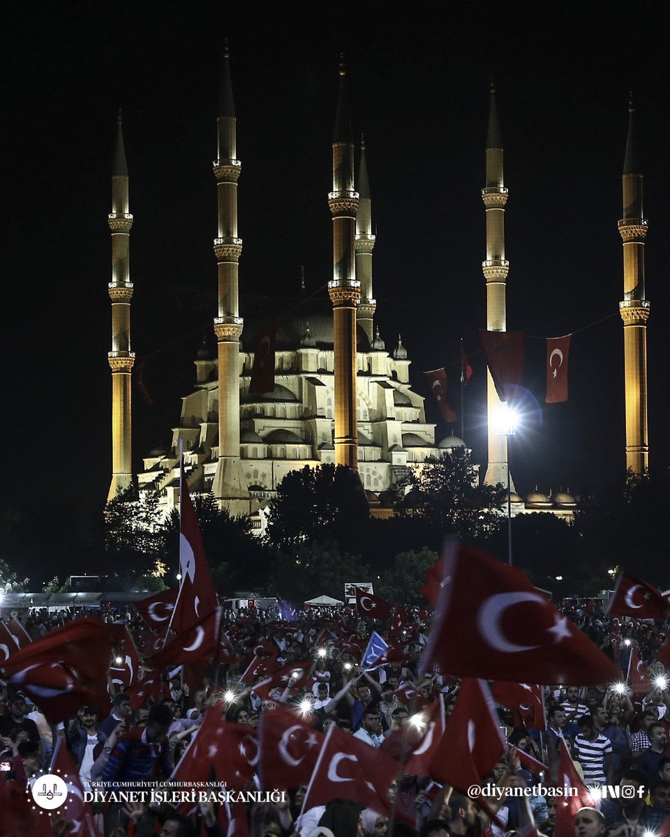 diyanetbasin's tweet photo. Diyanet İşleri Başkanlığı, 15 Temmuz Demokrasi ve Milli Birlik Günü’nün 10. yıl dönümünde Türkiye genelinde geniş kapsamlı etkinlik ve faaliyetler düzenleyecek.

https://t.co/xkWtOEILFz https://t.co/4kFNrzixDr