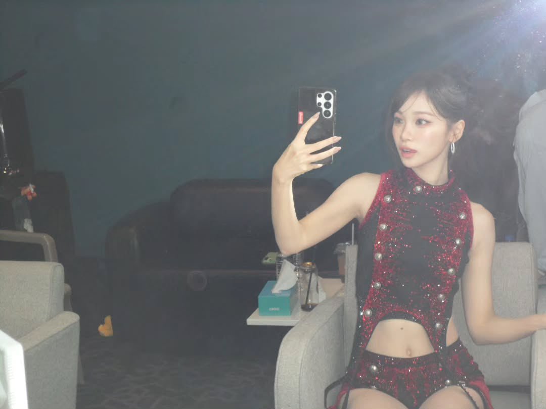 Fr_Chaewon's tweet photo. @le_sserafim 🦭 @le_sserafim #르세라핌 #KIMCHAEWON   #김채원 https://t.co/oGYbfUgdUE