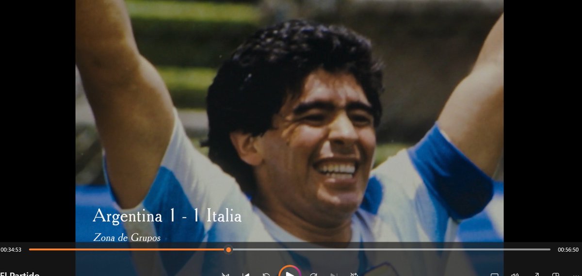 Fernando19Ojeda's tweet photo. @tobirdrz Sufri flashbacks de mi niñez de cuando quería descargar musica del ares y me terminaba bajando una porneta eslovaca mientras descargaba esta peli, pero doy fe que el link va de diez y se ve espectacular. Aportazo el suyo. https://t.co/JLMaS9zMbu