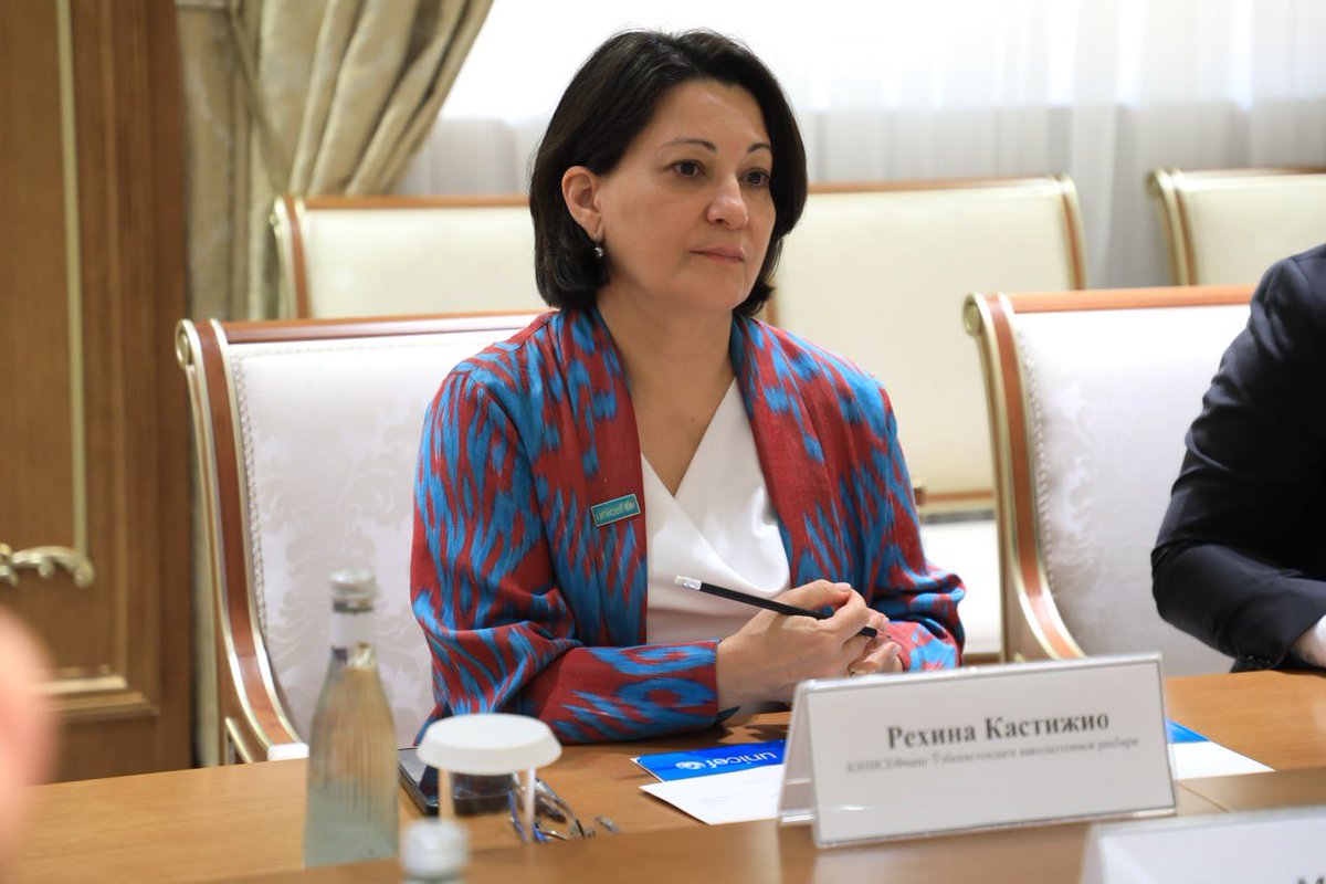 castillore_m's tweet photo. An honor to meet the new Chairperson of the Supreme Court, Robakhon Mahmudova; proud of the growing female leadership in Uzbekistan and @UNICEF_UZB and @oliySuduz partnership to advance children’s rights within the justice system. https://t.co/51V3R3uzjh