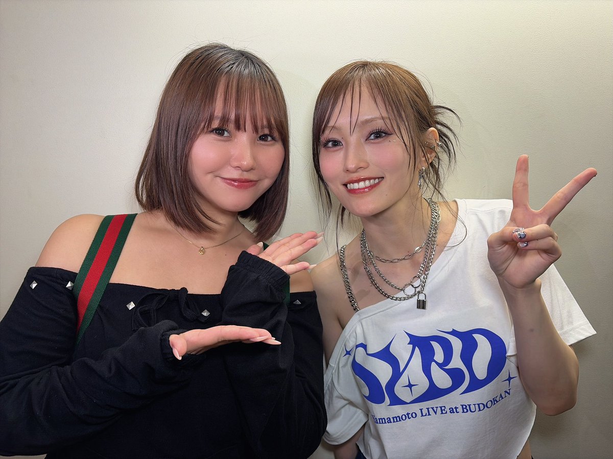 yuzuha_hongo's tweet photo. 山本彩LIVE at 武道館✨

観させていただきました！
音楽の力を改めて感じました、、

ステージに立ってる皆さん
本当に本当にかっこよかったです。。

ずっとずっと私の憧れです

#山本彩_武道館 https://t.co/q922VOj8qC