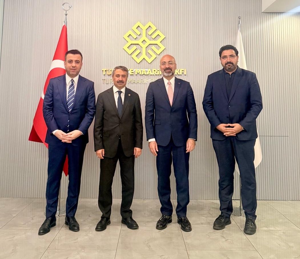 RamazannArkan's tweet photo. 📍Türkiye Maarif Vakfı

Teşkilat Başkan Yardımcımız, Adıyaman Milletvekilimiz Sayın Mustafa Alkayış ile birlikte Türkiye Maarif Vakfı Genel Başkanı Sayın Mahmut Mustafa Özdil’i ziyaret ettik.

Ev sahipliği için Başkanımıza teşekkür ediyor, çalışmalarında başarılar diliyorum. https://t.co/iKFaZYRlkn
