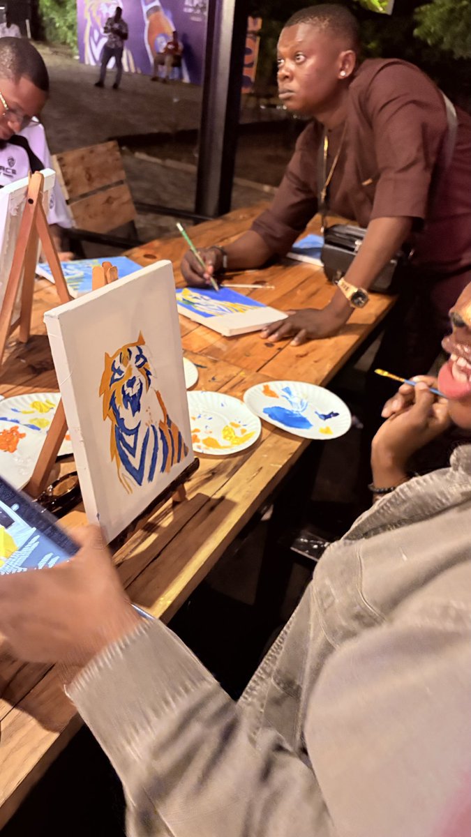 daizee_concept's tweet photo. Thank you @tigerbeer_ng 
The rain didn’t stop us!!! https://t.co/kw61tfKVxv