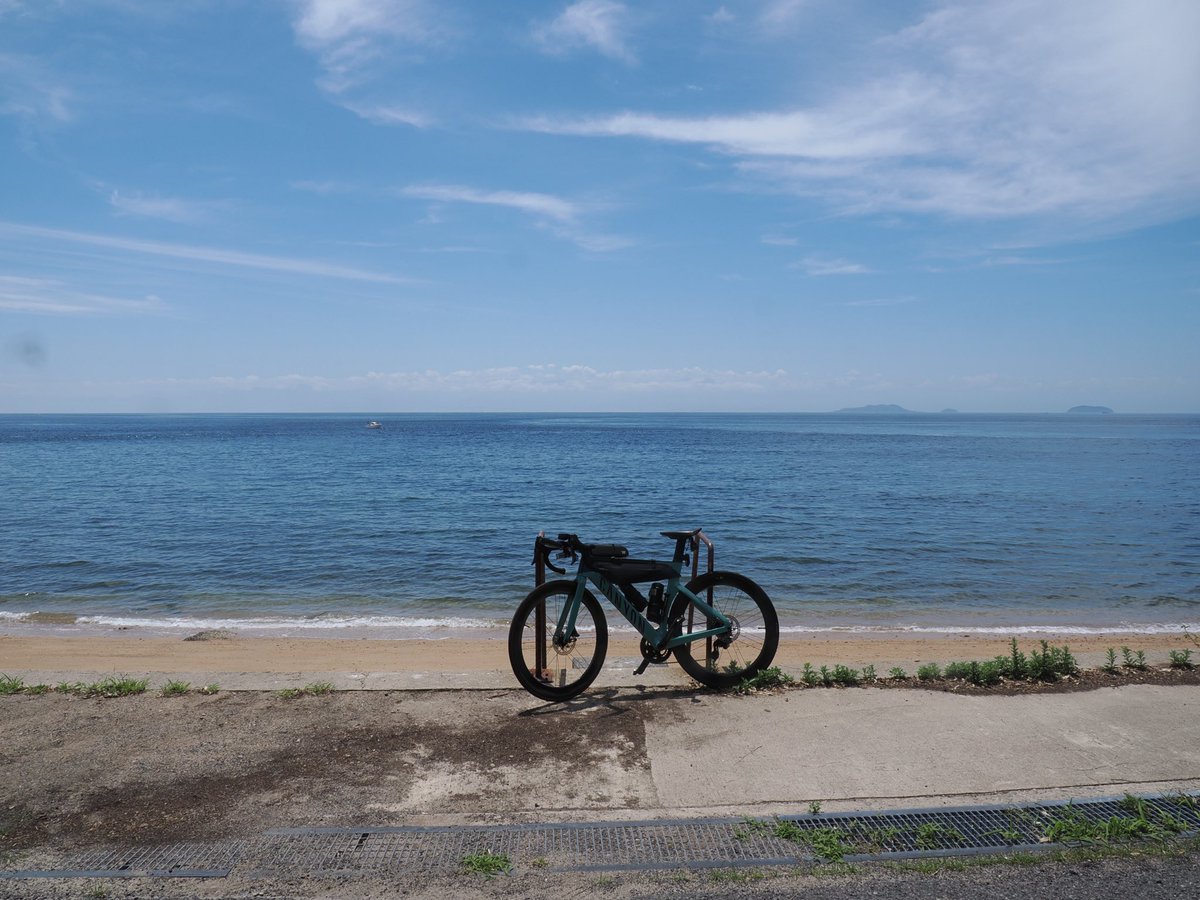 vnb202204's tweet photo. キャンプを挟んで翌日はゆめしま海道RIDE…渡し船はベトナム生活を思い出す。2日間たっぷり遊んだ梅雨明け直後の週末。 https://t.co/aETNDWY5lW