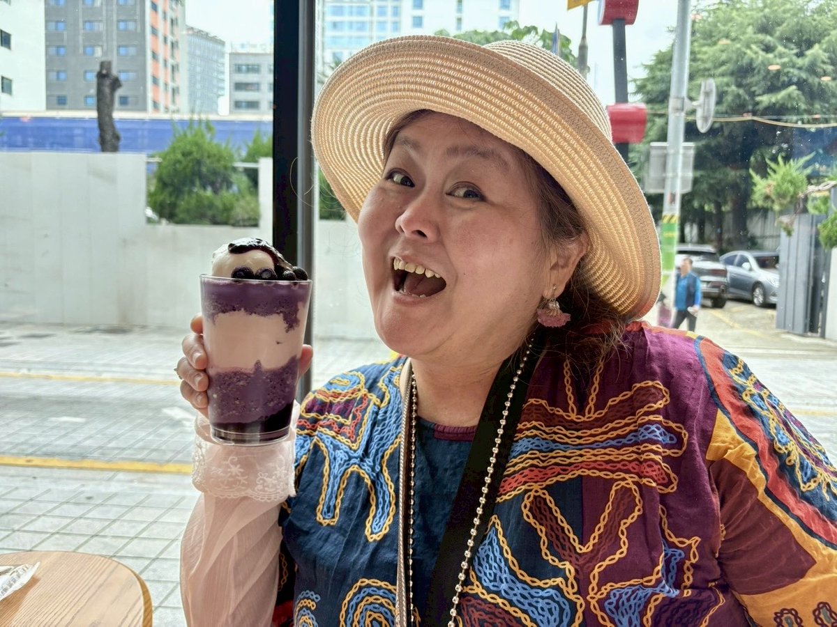 kinka2095's tweet photo. メロンケ–キがめっちゃ美味しすぎた！
釜山！
楽しくて
21時半に帰ってきて
なかなか現実に戻れないわたす。 https://t.co/mDjydRswqG