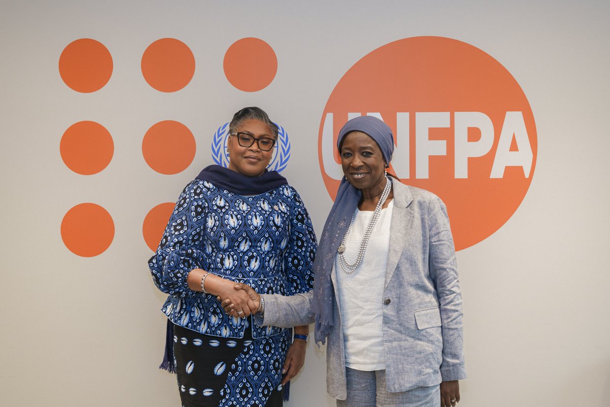 unfpachief's tweet photo. Political will is key to strengthening health systems and making sure everyone counts.

Excellent opportunity with HE Prime Minister Judith Suminwa Tuluka to reaffirm our support for DRC on youth empowerment and youth services, GBV prevention, Ebola response, &amp; census operations. https://t.co/RObwiVuFIZ