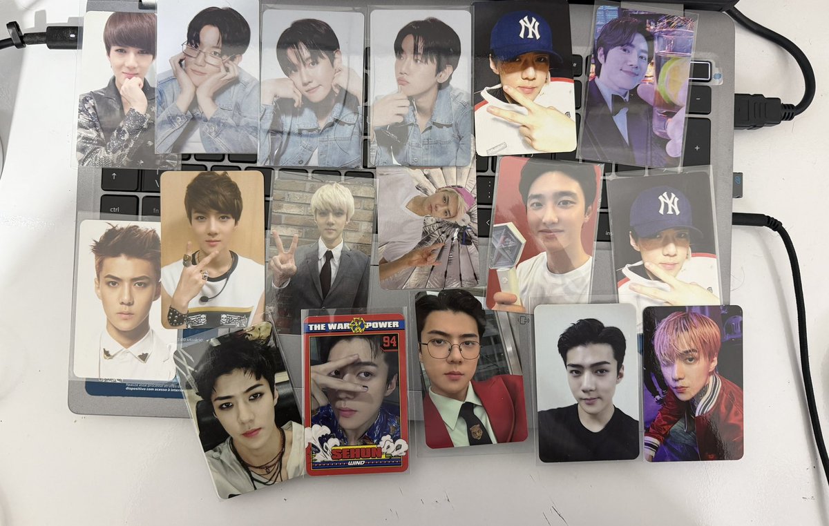 byunxist's tweet photo. DROP EXO | BAEKHYUN | SEHUN 

oi pessoal. estou num processo de mudança de ap por problemas pessoais e vou dropar algumas coisas do exo nessa thread 🤍💐

– cards dessa imagem cada um por R$25,00

– envio por superfrete 

– reservo com certeza de compra https://t.co/eNIhxZK7kL