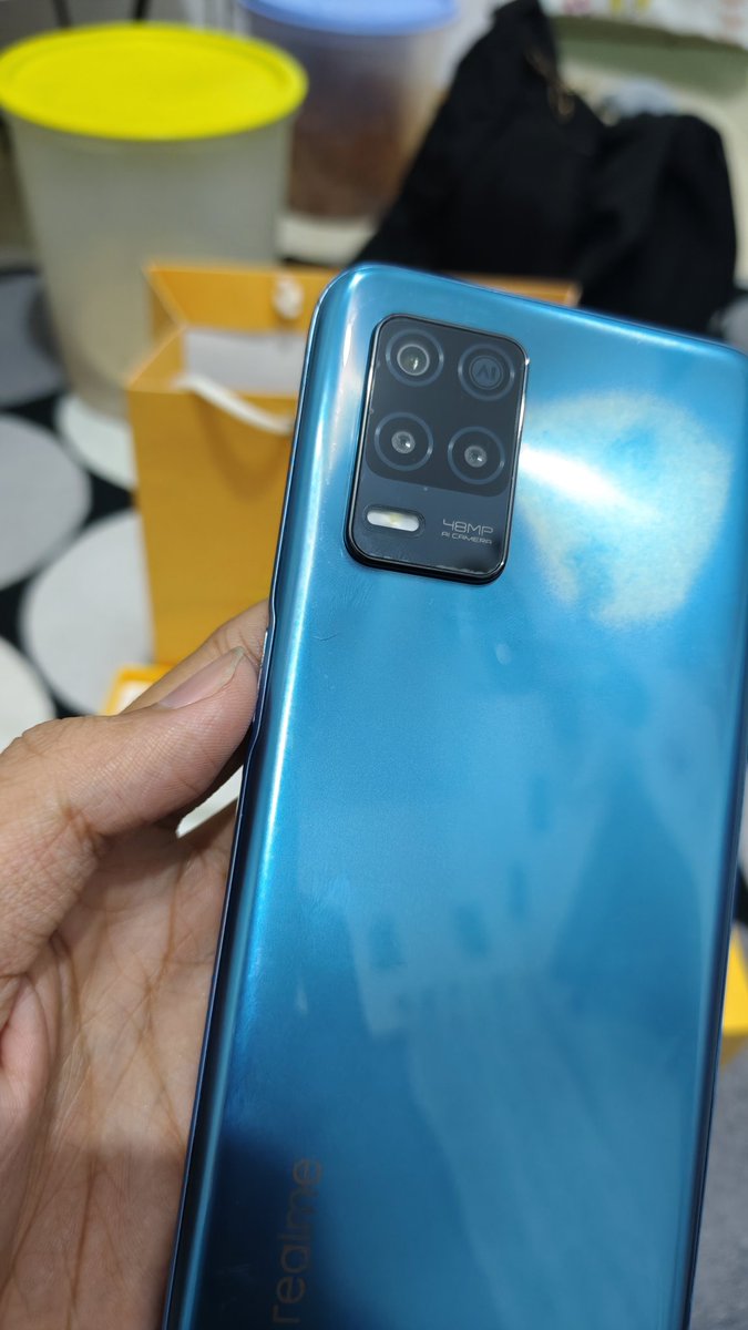 grcxzem's tweet photo. wts | want to sell

HP Realme 8 5G

•8GB/128GB
•Chipset Dimensity 700
•Charger Ori
•Box

Minus sedikit lecet di bagian belakang, tapi ga terlalu keliatan 
sama speaker agak kotor

💸 1.4 (nego tipis)
📍cod sekitaran JAKARTA https://t.co/4uaNiTooS8