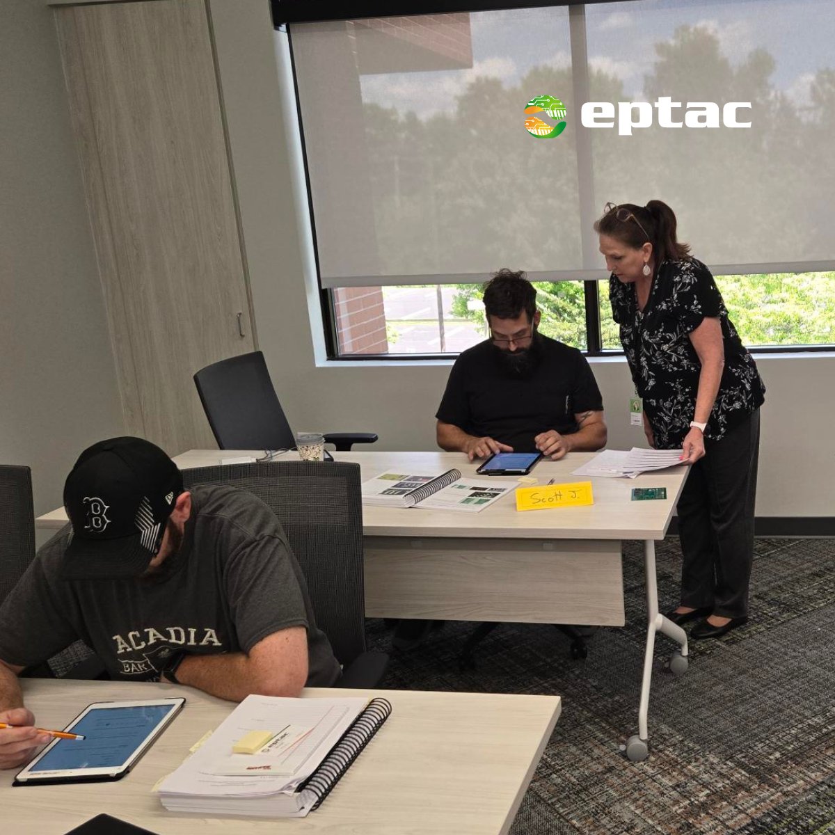 EPTAC's tweet photo. A recent IPC-A-610 certification class at EPTAC's new Salem, NH center, led by instructor Sheila Frank.

IPC-A-610 sets the accept/reject criteria for electronic assemblies, up to Class 3.
https://t.co/9jEqxJzpHg
#IPCA610 #IPCTraining https://t.co/7kPODVXiWM