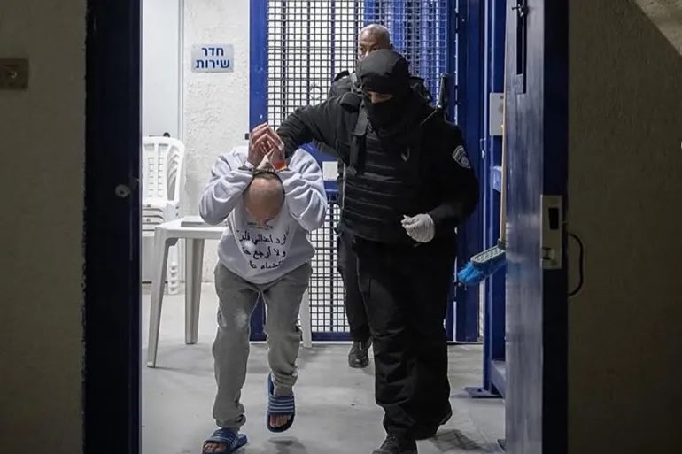 dn_osama_rabee's tweet photo. 🚨 Palestinian lawyer Khaled Mahajneh revealed harrowing details about what detainees from the Gaza Strip are enduring in Israel’s Sde Teiman detention facility, including extrajudicial killings, amputations without anesthesia, and killings.

🗣️ In a media interview, he said that thousands of Palestinian men, women, and children are being held in the facility, which was established after the war, where the most horrific forms of torture and abuse are allegedly carried out.

💔 Quoting detained Gaza journalist Mohammed Arab, he said: “Each detainee is confined to a marked space they are not allowed to leave. They sit, sleep, pray, and are tortured there while blindfolded and shackled.”

⚠️ Arab also described detainees having limbs amputated without anesthesia and being forced to witness the killing of other detainees, including children, women, and girls.

❗Arab warned that 400 Palestinians from Gaza will effectively be executed within a few months because the world has failed to act against what he described as unlawful Israeli practices.