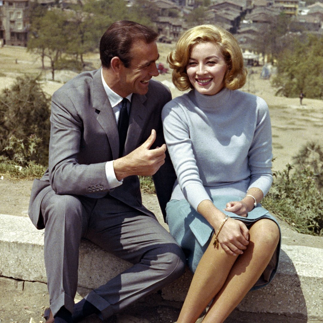 007's tweet photo. Codenames: Mr and Mrs David Somerset.

Sean Connery and Daniela Bianchi star as James Bond and Tatiana Romanova in FROM RUSSIA WITH LOVE. https://t.co/BrAYq9xDtv