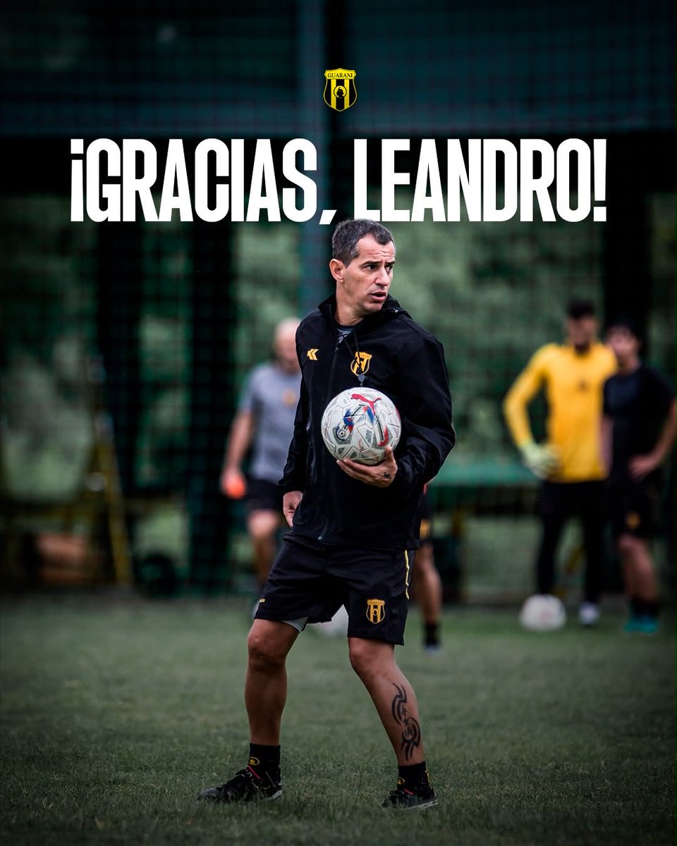ClubGuarani's tweet photo. El Profesor Leandro Romagnoli no continuará siendo entrenador de nuestra Institución. Le agradecemos y deseamos éxitos en sus próximos desafíos.

#VamosLegendario🟡⚫️ https://t.co/hi4NxOSn0m