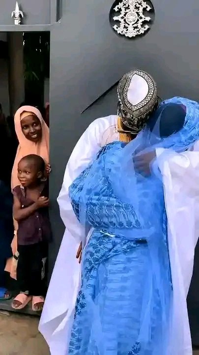 hamzaabdu448's tweet photo. "Mom Saw What Today’s Generation Calls ‘Normal’… She Just Smiled and Whispered, ‘The World Has Truly Changed.’ 😂🔥" https://t.co/LUbN1BEUoH