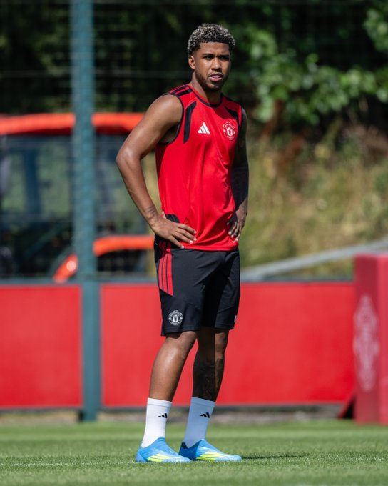 StretfordPaddck's tweet photo. 💪 Straight in for Andrey! #MUFC https://t.co/0ILqi928SY