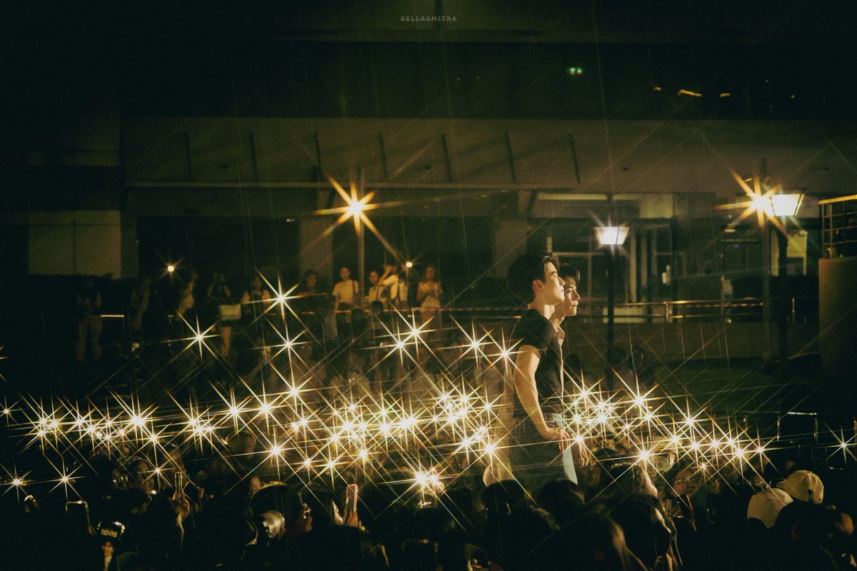ppriri_'s tweet photo. galaxy of innongsa fans, the most beautiful picture I've seen in a while https://t.co/uqF2VWTXku