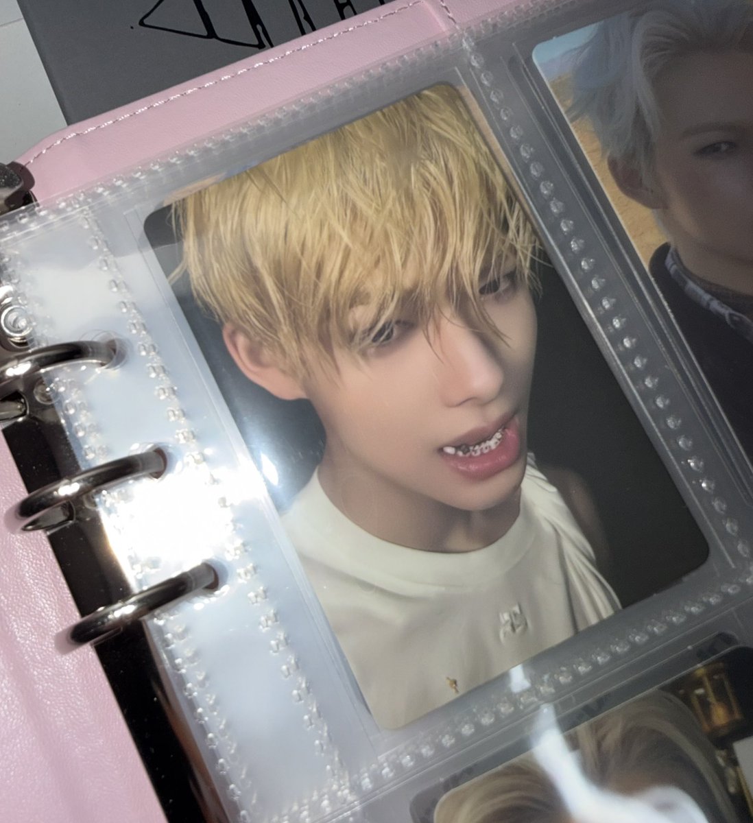 eoinux2's tweet photo. 드뎌 와쪄…🫪 
#존나잘생김ㅋㅋ https://t.co/Mx7q0uqLhP