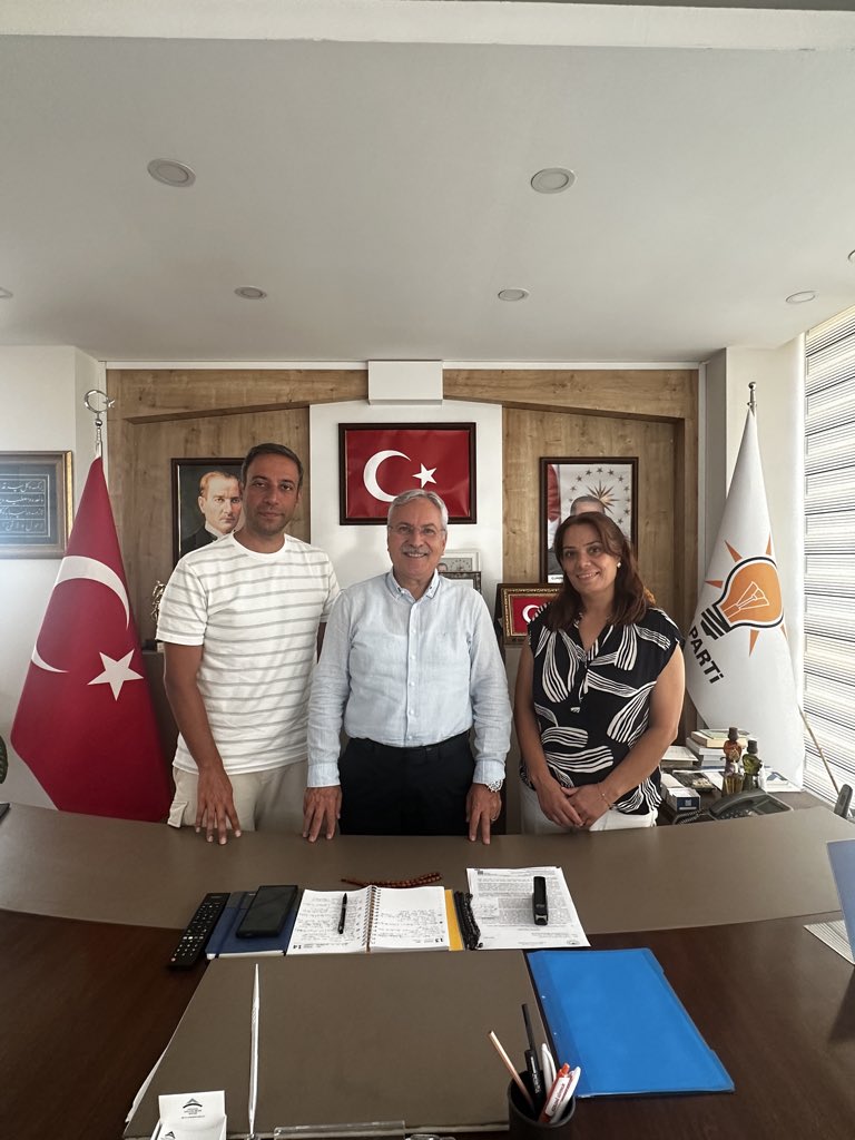 hasandemirserik's tweet photo. İlçe Başkanlığımızda bizleri ziyaret eden Sayın Arzu KABAL AYDIN ve kıymetli kardeşi, Sayıştay Denetçisi Sayın Aziz KABAL’ı ağırlamaktan memnuniyet duyduk.

Nazik ziyaretleri ve samimi sohbetleri için kendilerine teşekkür ediyor, çalışmalarında başarılar diliyorum. https://t.co/0Da6dTVxVb