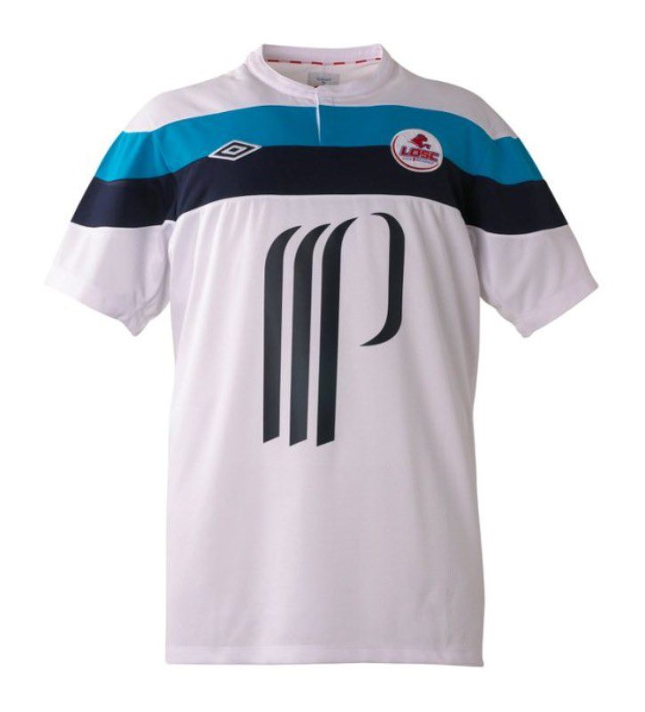 Design_Losc's tweet photo. @WhoisElvis @LePetitLillois @losclive Inspiré des couleurs de ce maillot. https://t.co/ygcXnGzpr8
