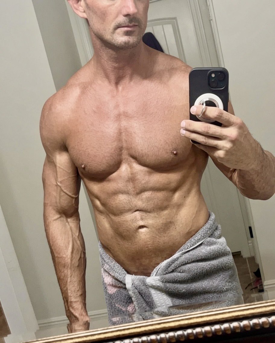 Chase tweet media