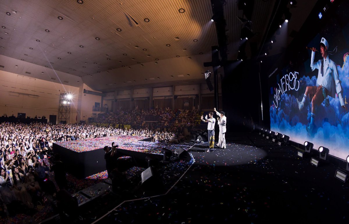_CONG_twt's tweet photo. Can we go back to July 11 🥹💓?
#CONGB  #UNIverse #CONGB1STFANMEETING https://t.co/XBp4LDblwW