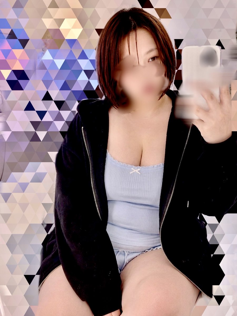 siroppp0's tweet photo. ぎゅーされたい日
隣、あいてるよ？

#デブ専
#みけぽ
#ぽっちゃり女子 https://t.co/V2xNDYSEFt