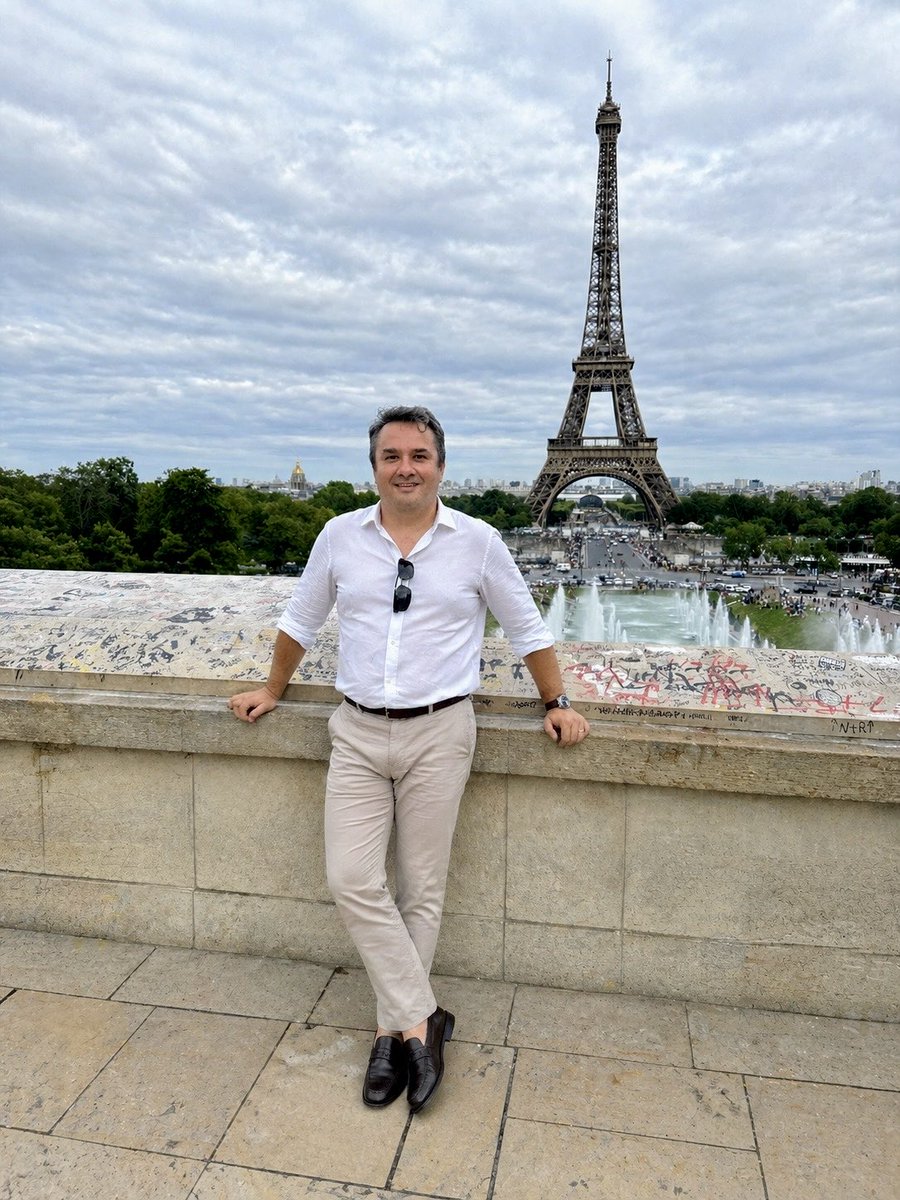 AlexNicolae79's tweet photo. 🇫🇷 Bonne Fête Nationale !
Happy French National Day everyone!
#France https://t.co/0CreaCrbEI