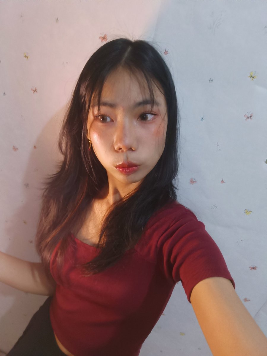 danielle_iwe's tweet photo. warna softlens nya bagus banget 🫶🏻
aku pake yg galaxy Amber 🤎
link shopee
https://t.co/qTqtO384Me
link tiktok
https://t.co/FFAKRqGCXD
harganya murah guys buruan cekout
#soflens https://t.co/fE1hTf3HGA