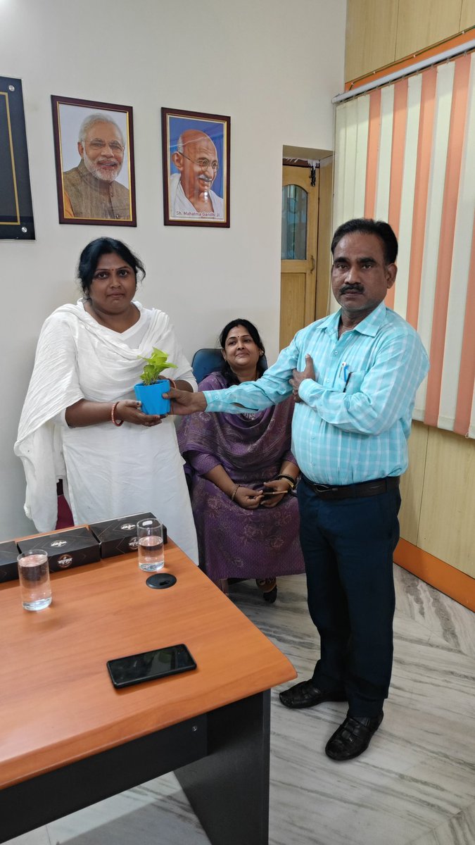 FCIDODEOGHAR's tweet photo. मंडल कार्यालय, देवघर द्वारा अप्रैल–जून 2026 तिमाही के अंतर्गत आंतरिक शिकायत समिति (ICC) के तत्वावधान में POSH (कार्यस्थल पर महिलाओं के प्रति यौन उत्पीड़न की रोकथाम, निषेध एवं निवारण) अधिनियम विषय पर एक जागरूकता कार्यशाला का आयोजन किया गया। #FCI #FoodCorporationOfIndia #FCIDeoghar https://t.co/BoKbEYOTOt