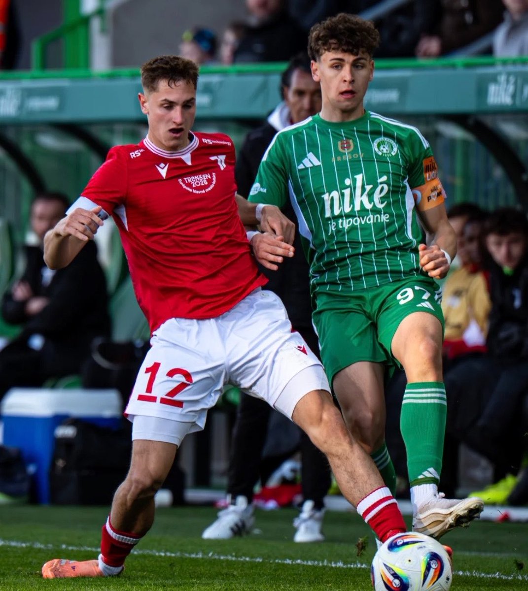 WFCGRONINGEN's tweet photo. FC Groningen is nog steeds in onderhandeling met de mannen uit Slowakije
FCG heeft 600.000 over voor Nikolas #Brandis een 21 jarige 🇸🇰 LB van AC Trencin en Slowakije O21 #lowej https://t.co/GeSO91lIRT