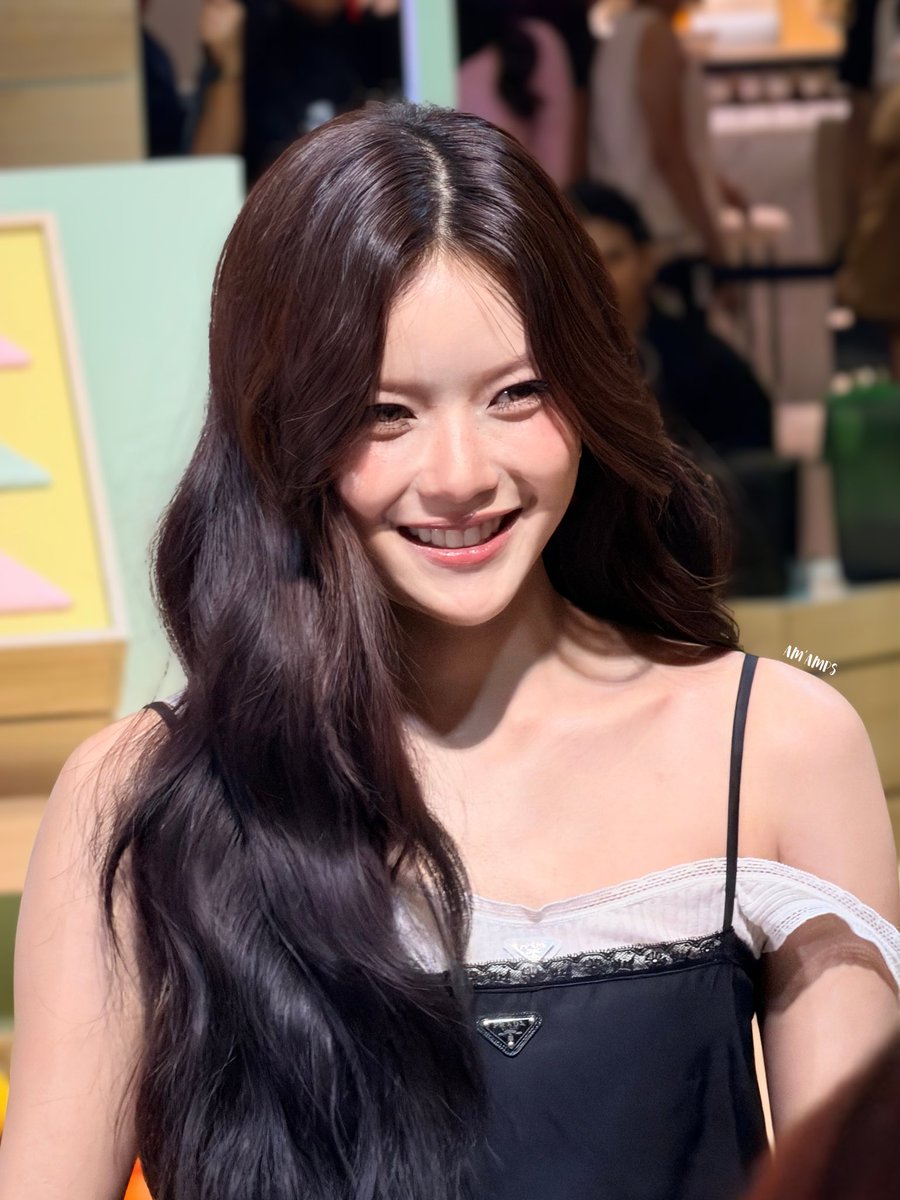 am_amps's tweet photo. ท่านหญิงมิ้น สวยแบบเป็นแก้วเป็นแสง เป็นประกายวิบวับๆ ✨

MABELZ PRADA BEAUTY SUMMER

#Mabelz_PiXXiE #PradaBeauty 
#PradaBeautyxMabelz https://t.co/kifD0P2UO9