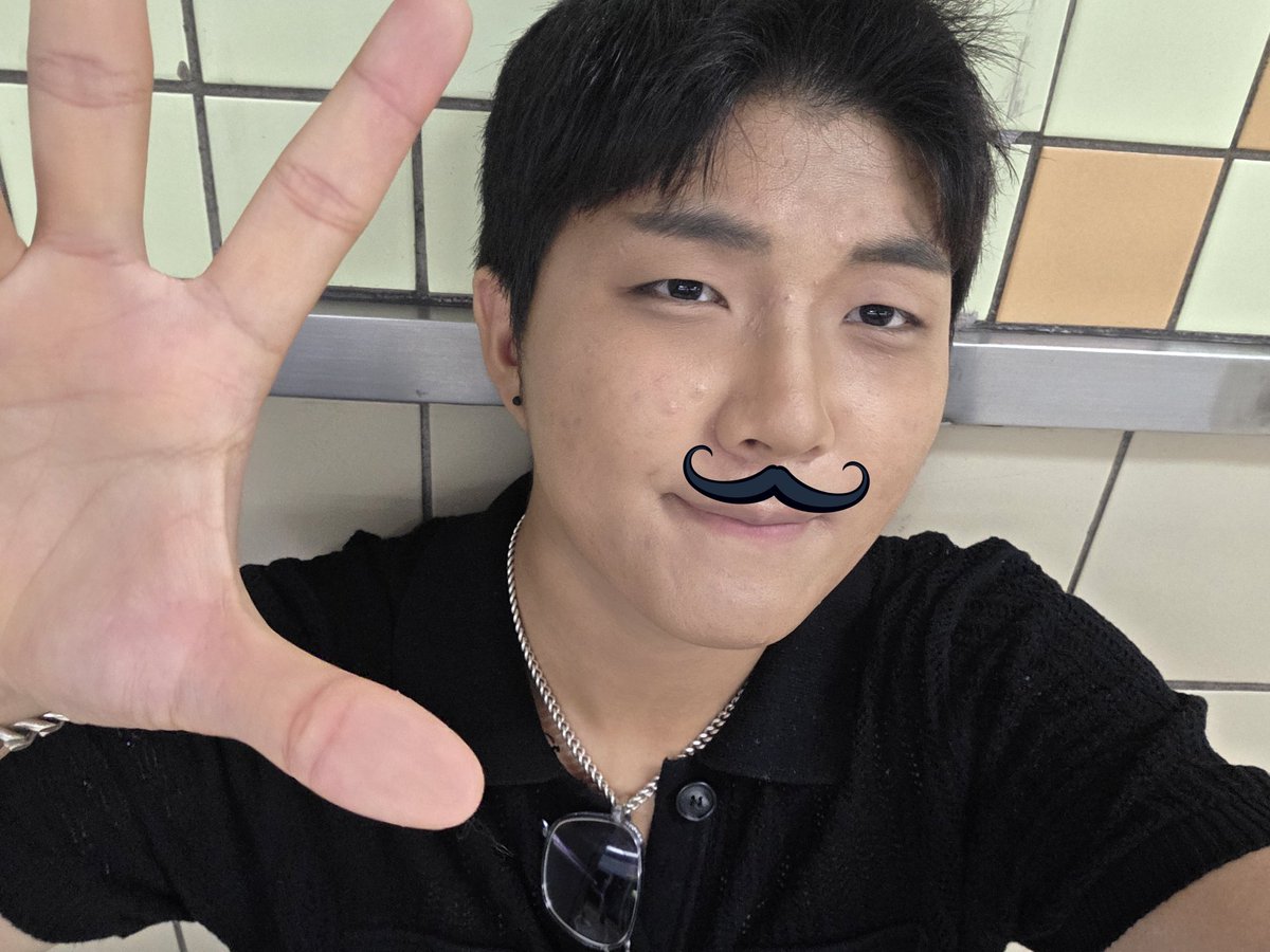michintibi44701's tweet photo. #게친소 #맘눌뎀
심심하오~ https://t.co/kZunltcBaD