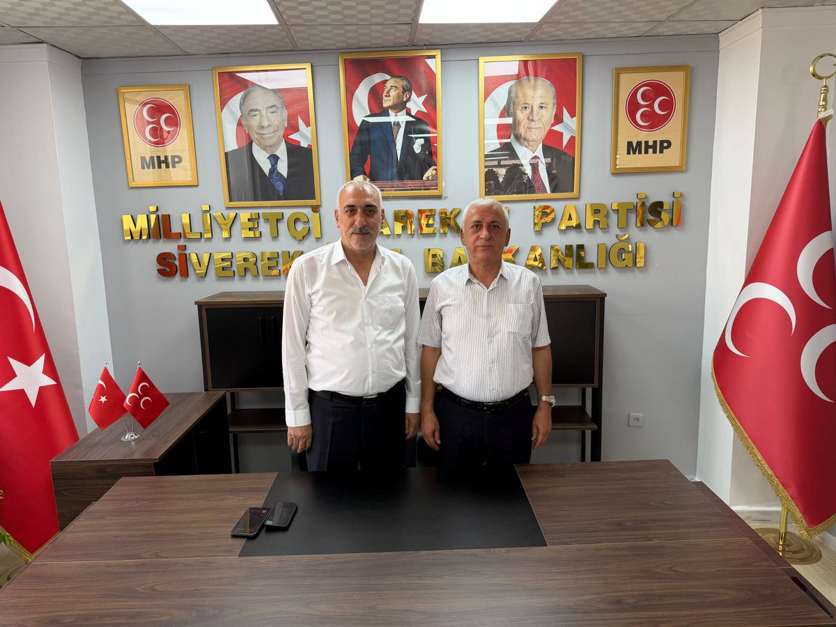pasahamidan's tweet photo. Siverek mhp ilçe başkanlığına genel merkez tarafından atanan çok kıymetli kirvem Mahmut Gülele hayırlı olsun ziyaretinde bulunduk Rabbim muhafak etsin inşallah .. https://t.co/UEEDP4zpPh
