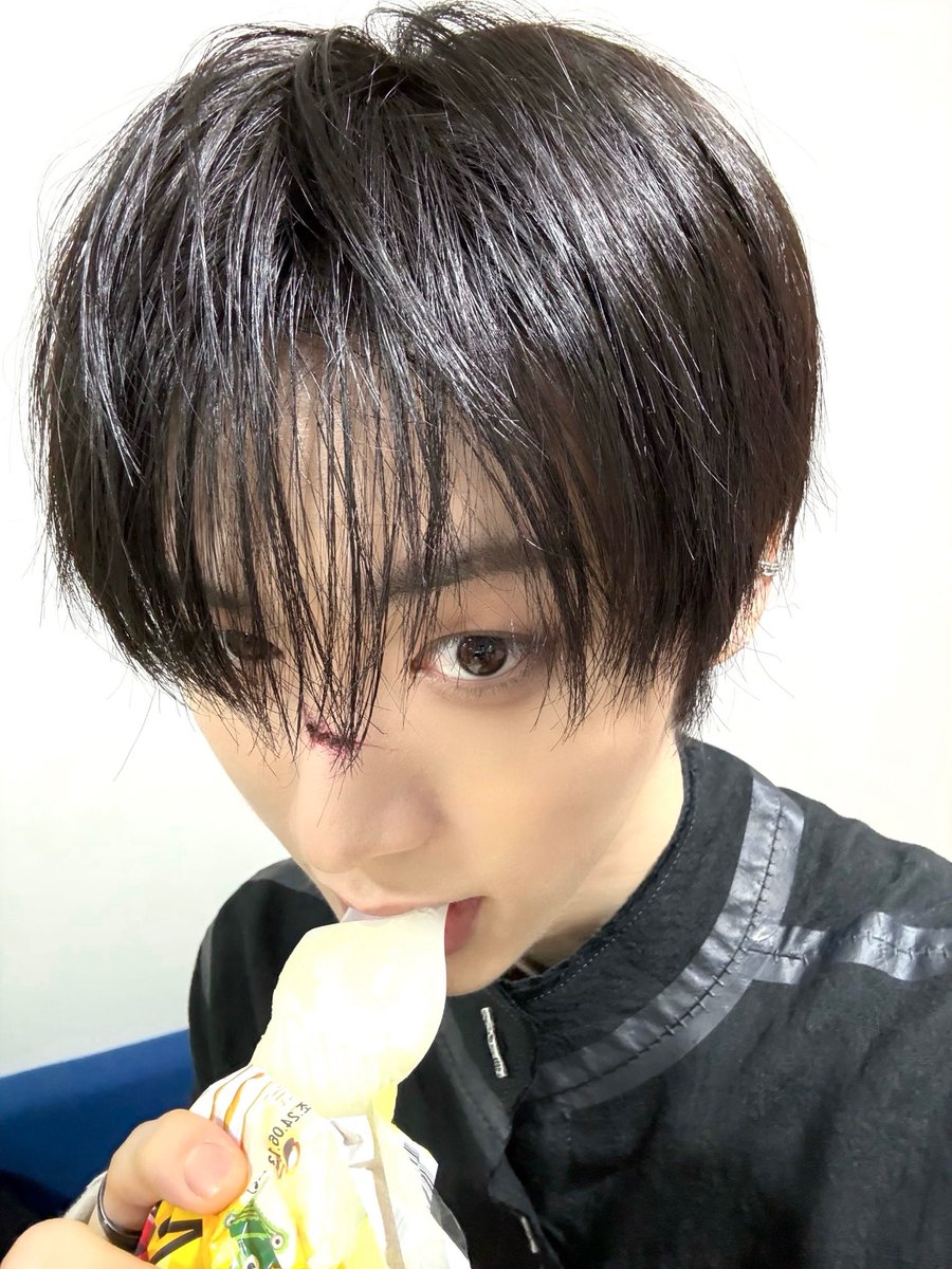 퐁 tweet media