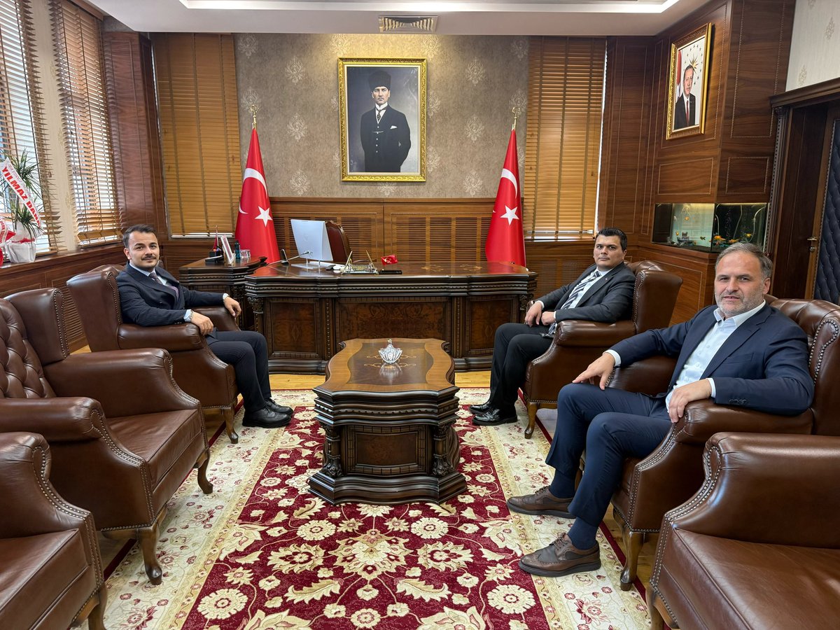 htlgince's tweet photo. Devrekani Kaymakamı
kıymetli dostum Sayın Umut PAZARCI ile Tosya Kaymakamlığı görevine bugün başlayan değerli kardeşim
Sayın Hüseyin Remzi KONAK’ı ziyaret ederek hayırlı olsun dileklerimizi ilettik 
@HuseyinKonak @TC_TOSYA https://t.co/58FUMhd40y