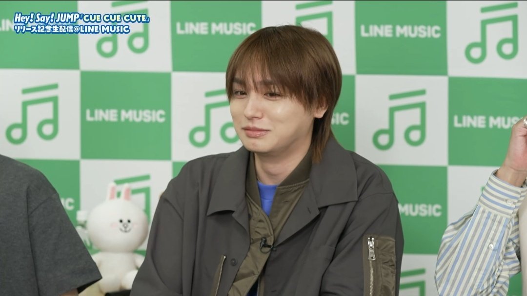 yupi__0_0's tweet photo. ふざけすぎて勝手に気まずくなってる伊野尾さんいて普通に歯茎剥き出しになる😁😁😁そんなに気まずそうな顔しないでこっちまで気まずいから😁😁😁 https://t.co/XUGJJLjfUV