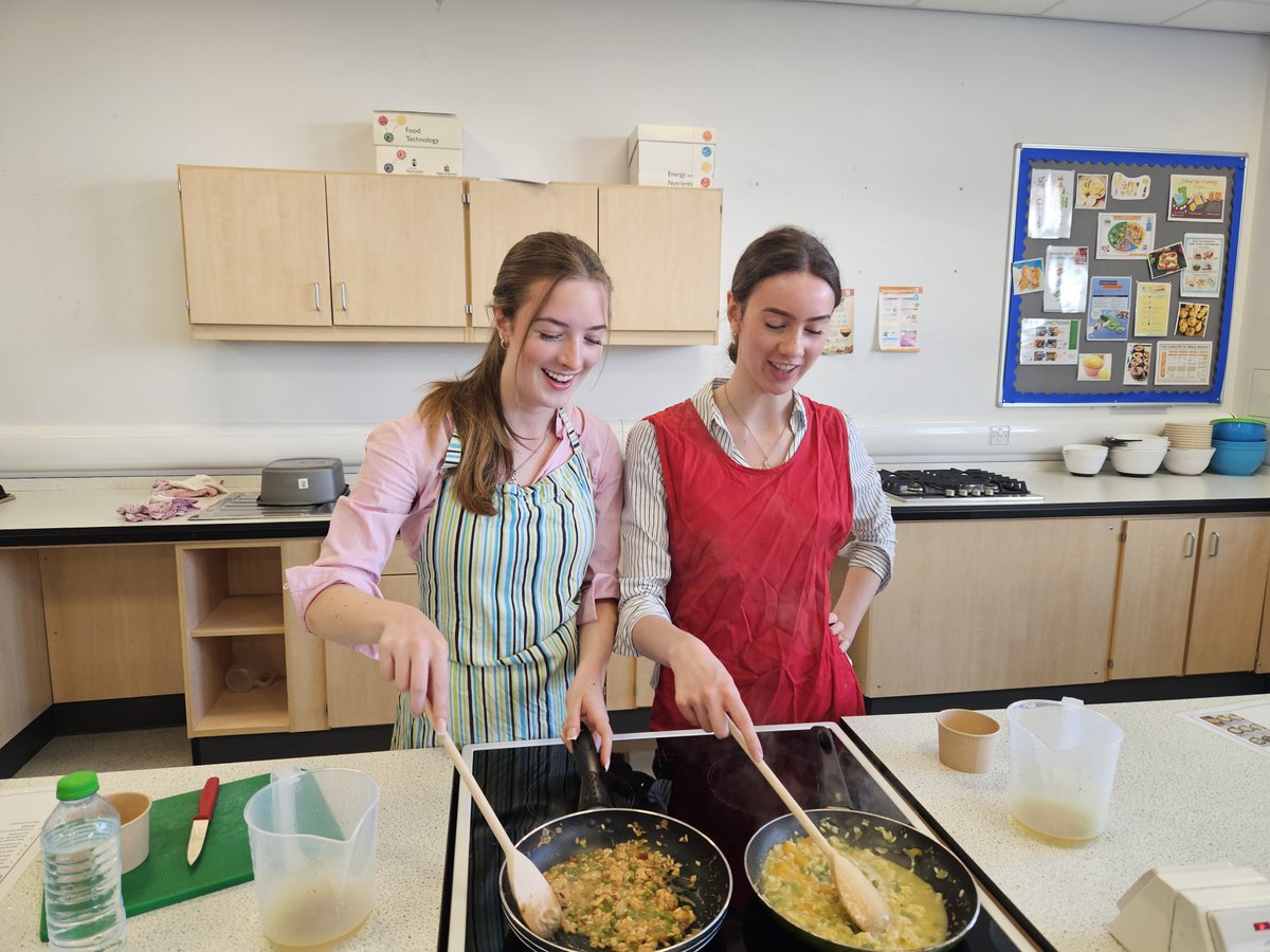 StMarysNewc's tweet photo. Our Year 12 students recently participated in our Life Skills Day, where students completed workshops on various different skills needed for adult life, such as cooking, budgeting and domestic skills. https://t.co/vQfmlolZQ4