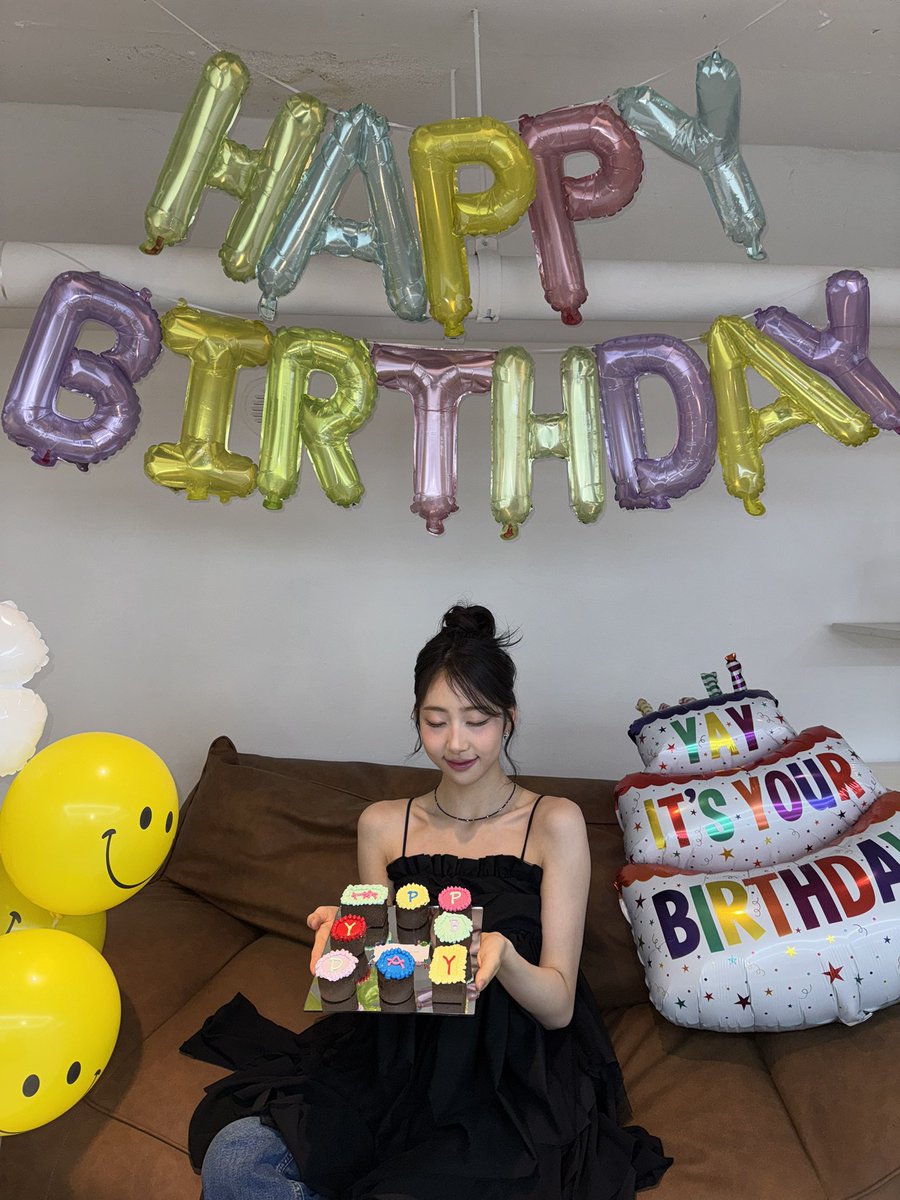 vvup_official's tweet photo. HAPPY JIYOON DAY💝

#VVUP #비비업 #Jiyoon #지윤 https://t.co/gflk8MdqmS