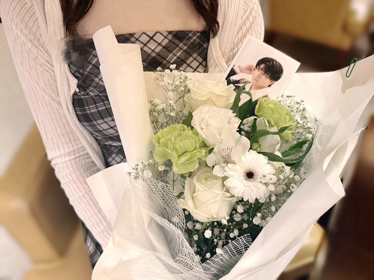 qllo197's tweet photo. .　　  () ♡ ()
　　┏┻┻┻┓
　┏┛★★★┗┓
　┃ ♪･ *･ ･* ･♪ ┃#森本慎太郎誕生祭2026
┏┛　 ∧⑅⑅∧.　 ┗┓ #HappybirthdayShintaro
┃ ☆ (๑• ω •๑).. ☆ ┃ https://t.co/MRMMdlrQ7J