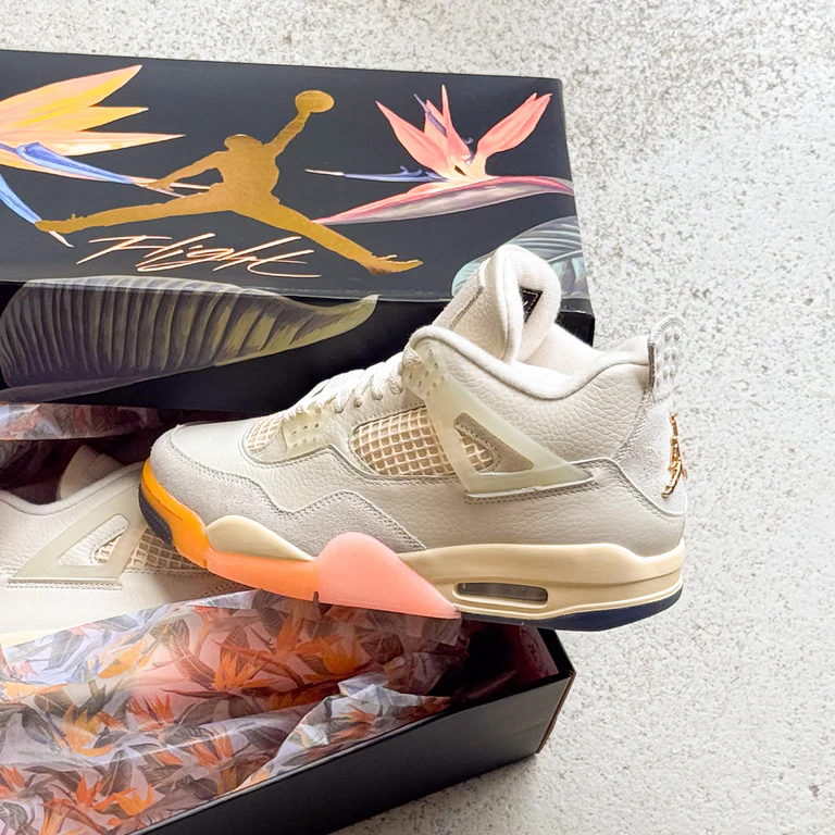 JustFreshKicks tweet media