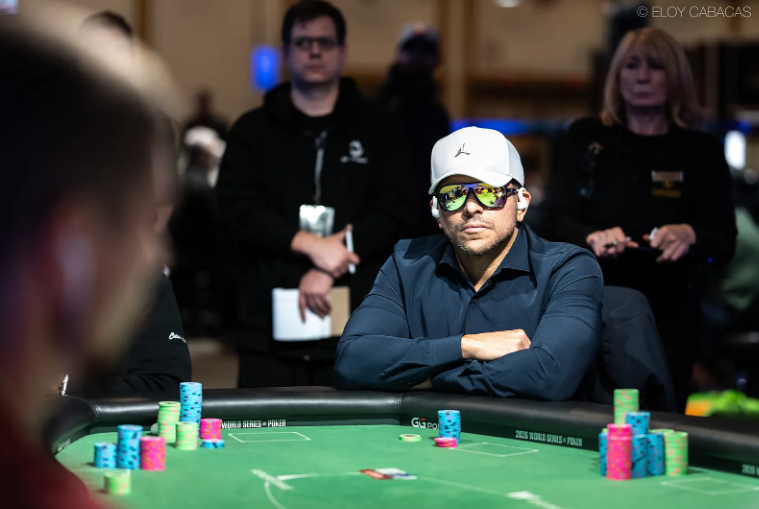 PokerRed_LAT's tweet photo. #WSOP2026 🇺🇸

Luis Yepez 🇻🇪 quedó 10° en el Evento #89 Mid Stakes Championship $3K y obtuvo un premio de 5⃣ cifras. 

Cobros latinos en el torneo 👇
https://t.co/jZHXSroLdC https://t.co/CwXEsJ7jJ7