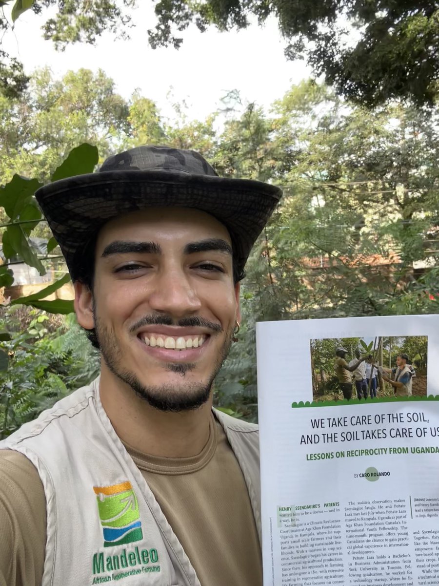 AKFCanada's tweet photo. If you've been waiting for a sign to read our special issue of @cangeo magazine, this is it!  From Uganda to Calgary, Henry, Lorenzo, and Izmir are all smiles as they show off the magazine their stories are in.

🔗 Read it here: https://t.co/kXal0wgoDE
🍁 Supported by @CanadaDev https://t.co/KRmsD77wUH